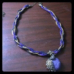 Purple pendant beaded necklace